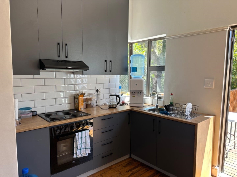 To Let 2 Bedroom Property for Rent in Vredehoek Western Cape